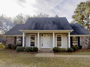 935 Eagles Nest Dr, Byram, MS 39272