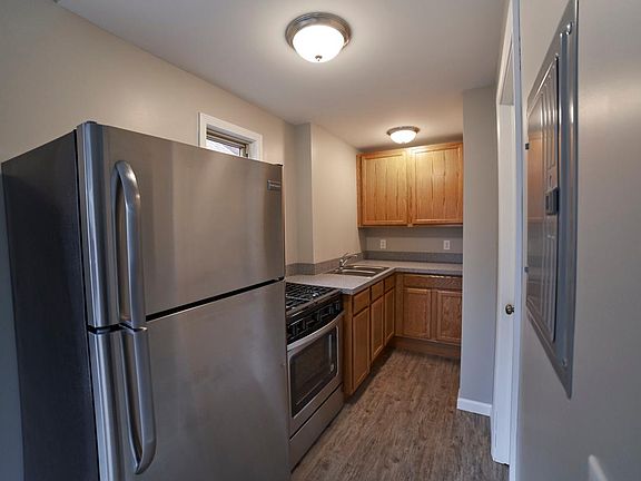 3rd image of 532 Elmwood Ave
