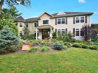 33 Trescott Path, Northport, NY 11768