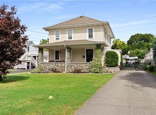 23 Pierce St, Westerly, RI 02891