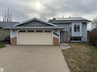 4908 17th Ave NW, Edmonton, AB T6L 2Y7