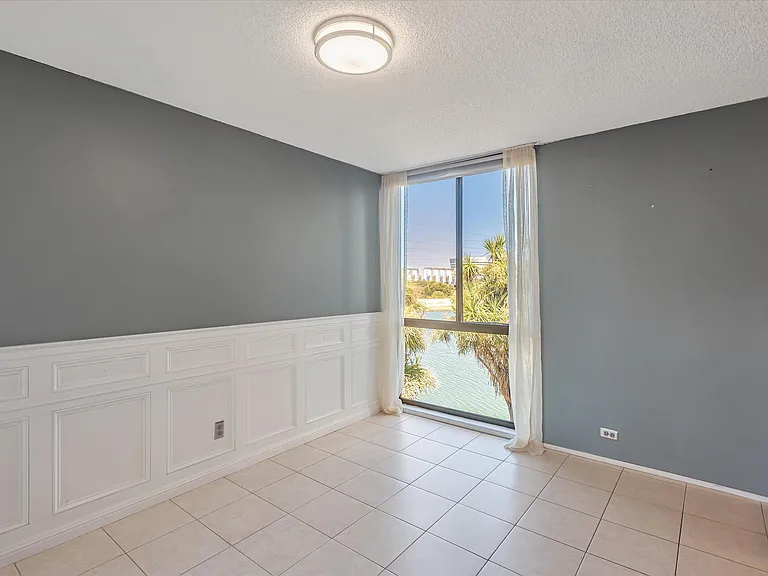 651 Port Dr #208 — Photo 10