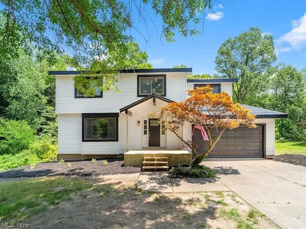 7643 Oakridge Dr, Mentor, OH 44060