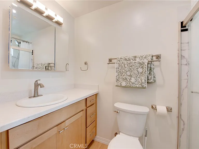 7321 Kelvin Ave — Photo 6