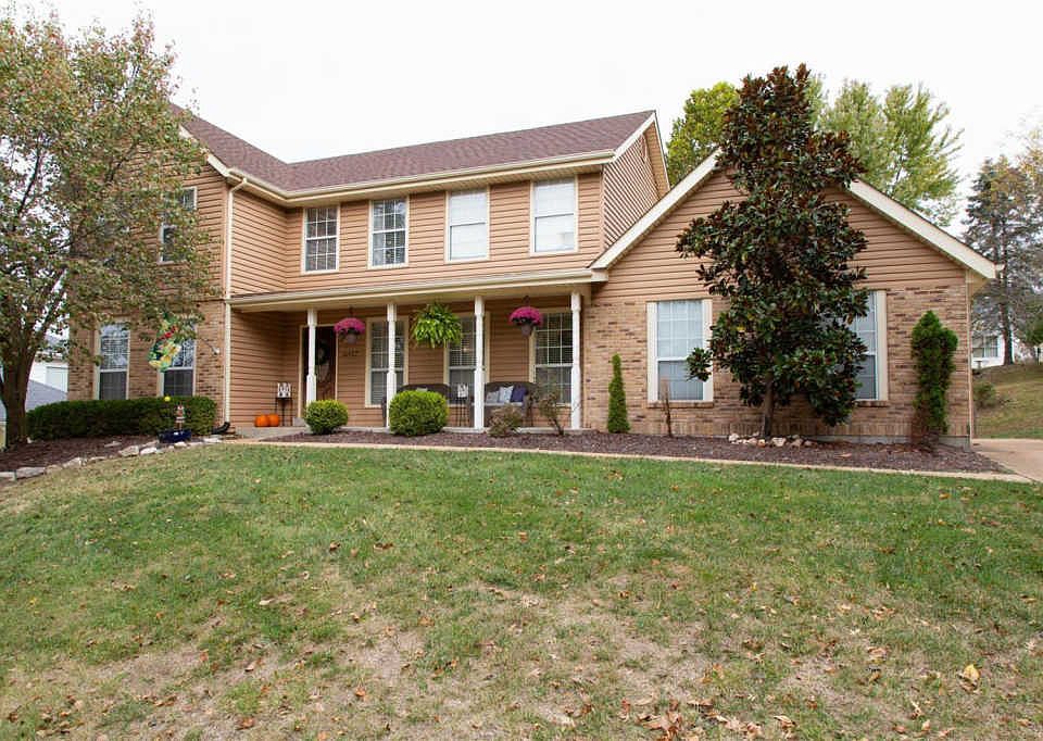 1st image of 16427 Westglen Farms Dr