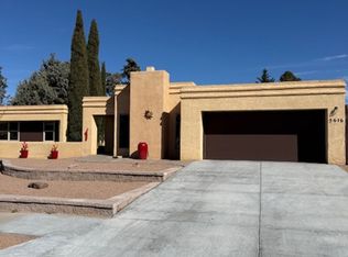 5616 Planeta Ct NE, Albuquerque, NM 87111