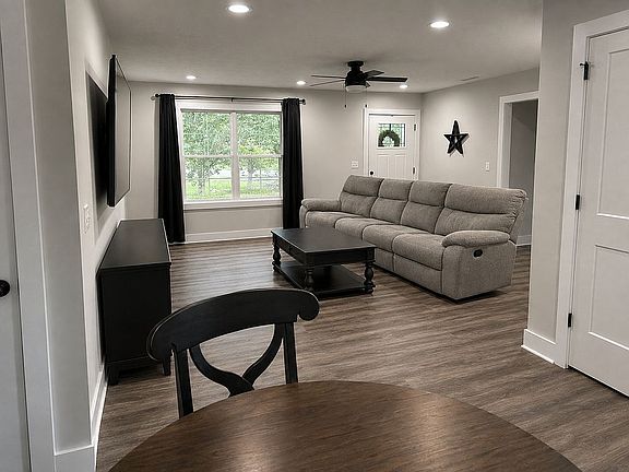 5th image of 35 Petty Davis Ln