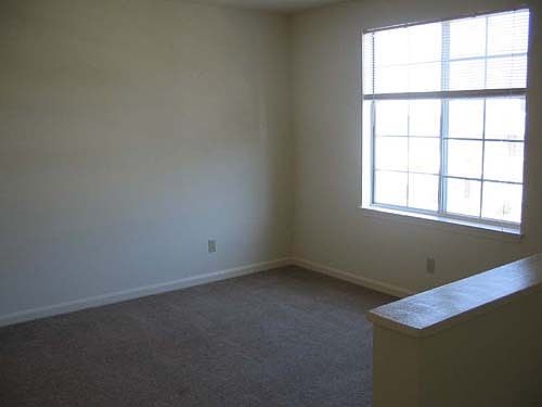 4th image of 22510 Iverson Dr APT 505