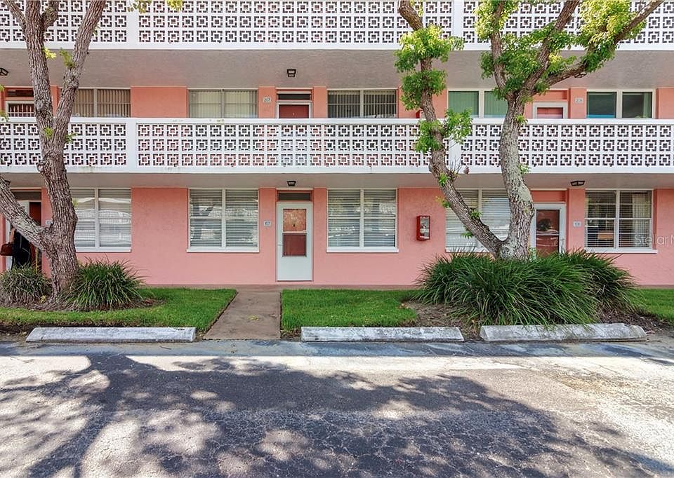 1st image of 4895 Bay St NE APT 107