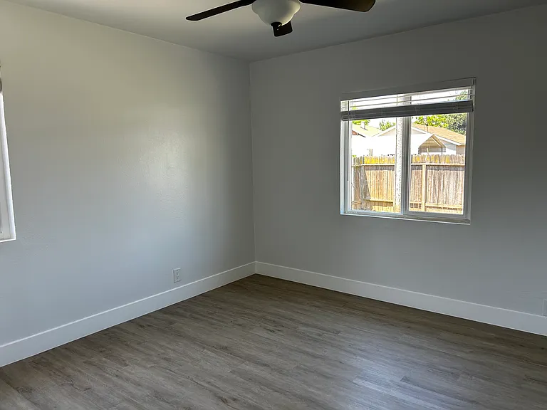 6550 Nielsen Way — Photo 4