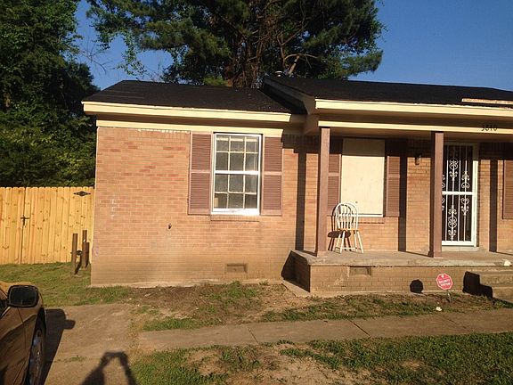 2nd image of 3840 Audie Dr