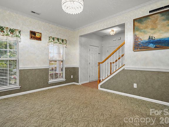 3rd image of 4105 Autumn Cove Dr