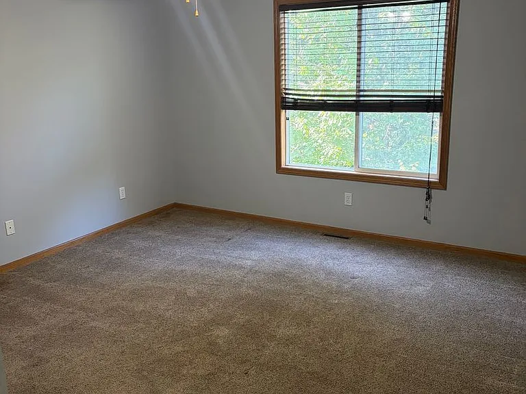 6814 Meadow Ct — Photo 5