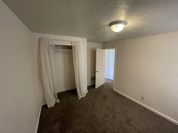 4th image of 425 Maple St APT 6