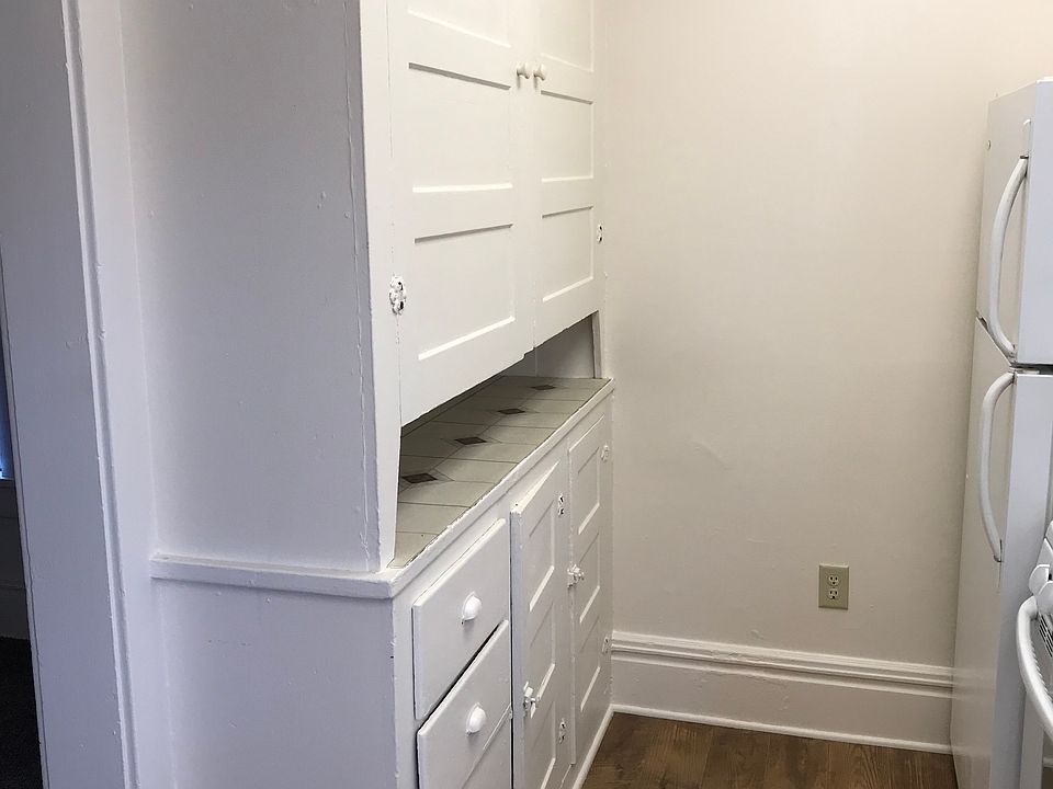 47 Ames Ct Akron OH Zillow