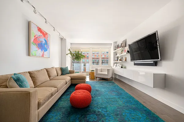 Sold by Compass | media 2