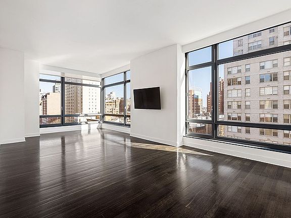 2nd image of 450 E 83rd St APT 8B