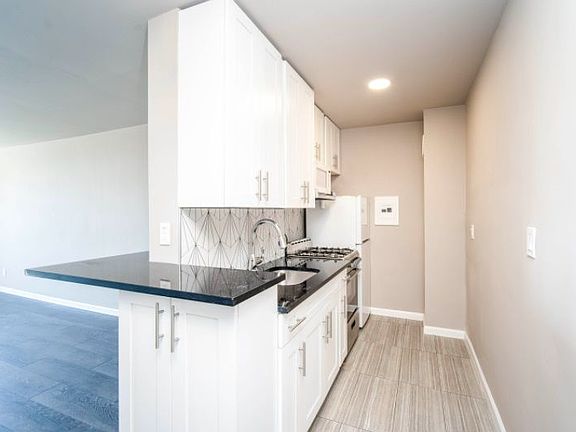 3rd image of 10 Huron Ave APT 11R