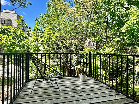 Rented by Hagstrom Management Inc | media 10