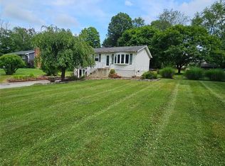 25 Karen Joy Dr, Middletown, NY 10940