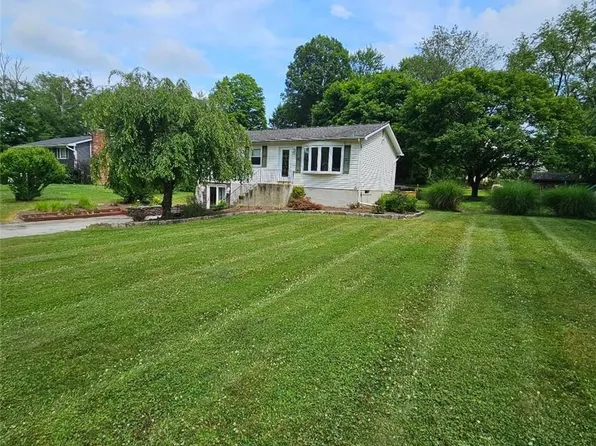 25 Karen Joy Drive, Middletown, NY 10940