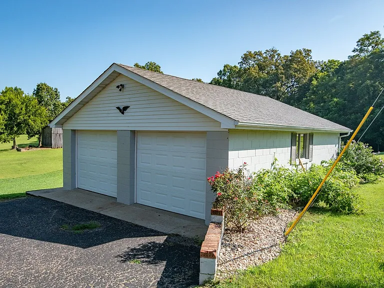 1231 Crume Rd — Photo 44