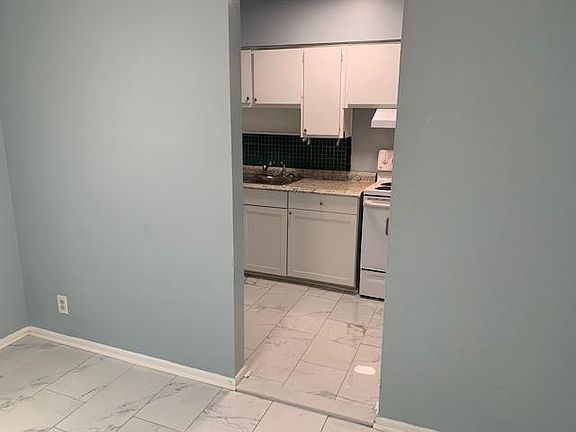 5th image of 2176 W 2nd St