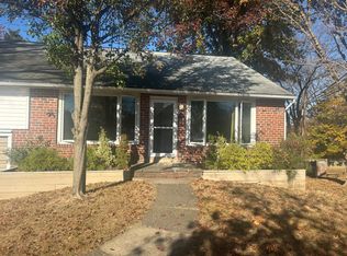 309 Windsor Park Ln, Havertown, PA 19083