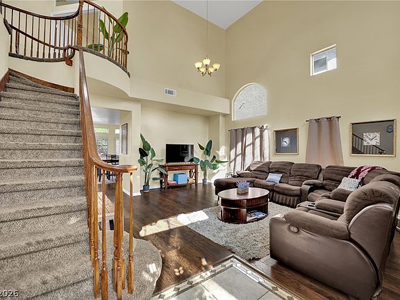 3rd image of 3214 Rutledge Dr