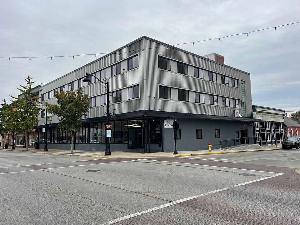 1st image of 300 E Main St #2A