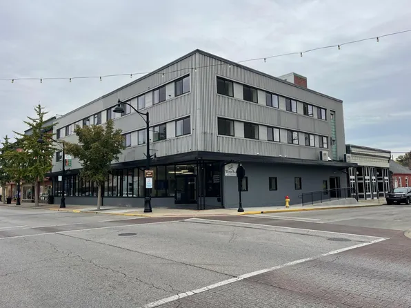 300 E Main St #2A, Belleville, IL 62220