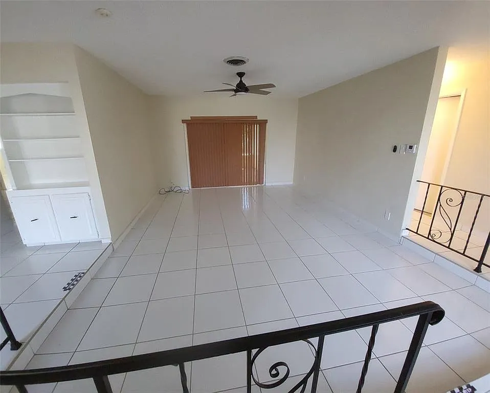 3 bed, 2.0 bath, 1803 sqft, $3,600 — Photo 3