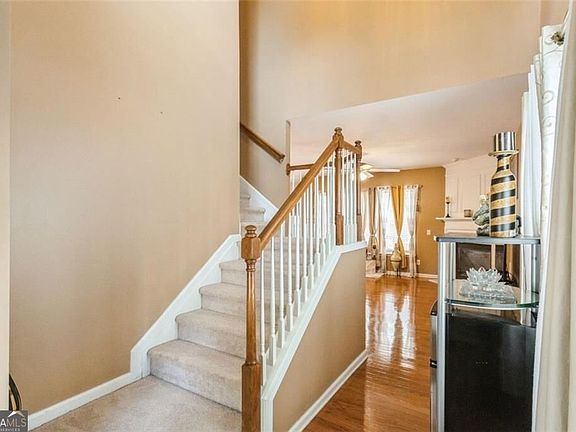 3rd image of 3154 Welmingham Dr SW