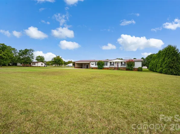 2468 Old Mountain Rd, Statesville, NC 28625
