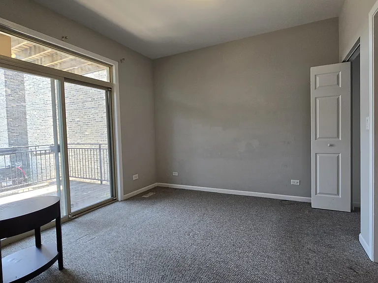 3147 W Augusta Blvd #1 — Photo 5
