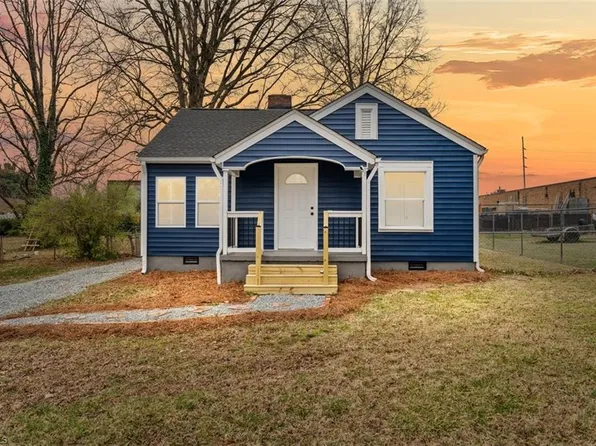 2315 Edgewood Dr, High Point, NC 27262