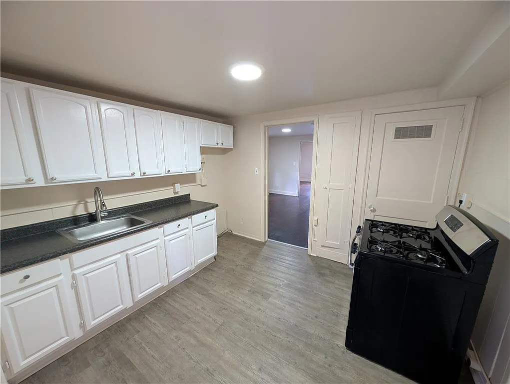 2 bed, 1.0 bath, 800 sqft, $1,425 — Photo 3