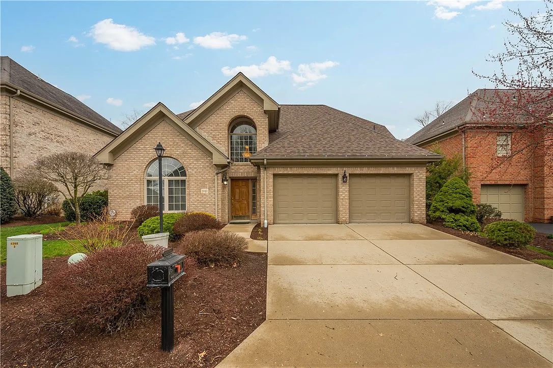 3040 Annandale Dr photo 1