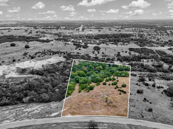 262 Grand Canyon Dr, Oglesby, TX 76561