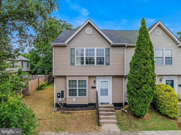 182 Georgetown Sq, Martinsburg, WV 25401