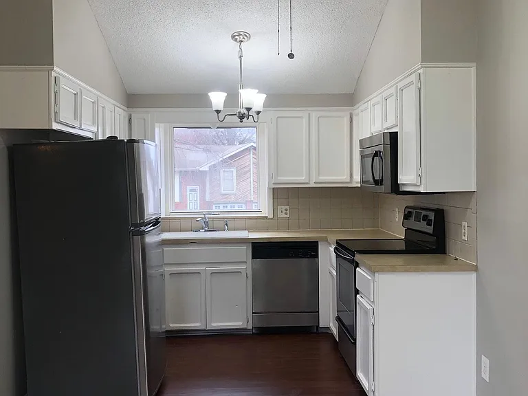 1509 La Chateau Dr — Photo 10