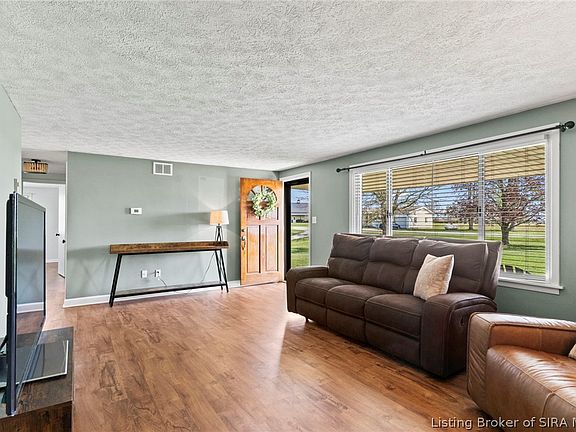 3rd image of 2816 Rykers Ridge Road