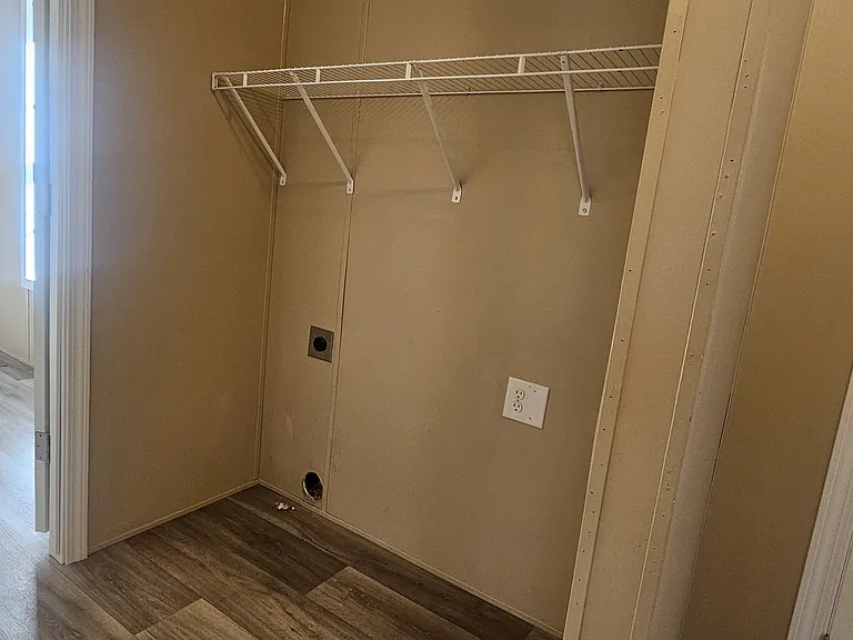 washer dryer area