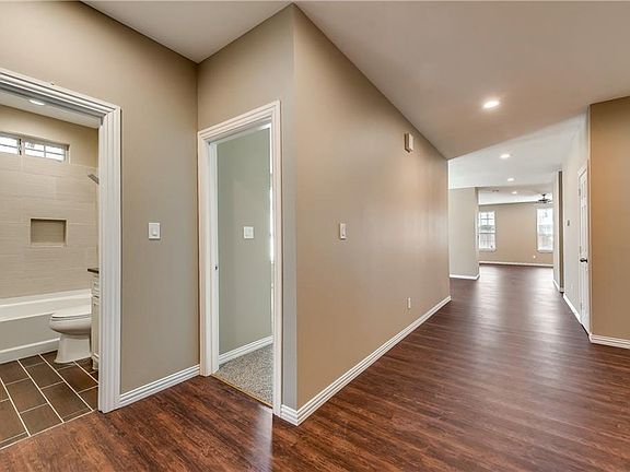 5th image of 3709 Palacios Ave