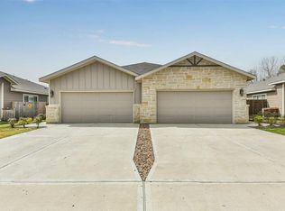 9712 Grosbeak Ln, Magnolia, TX 77354