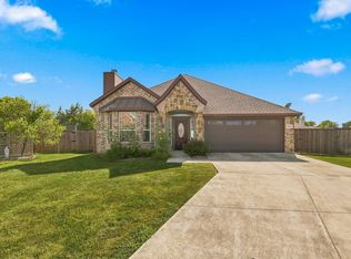 2010 Maxwell Ct, Aubrey, TX 76227