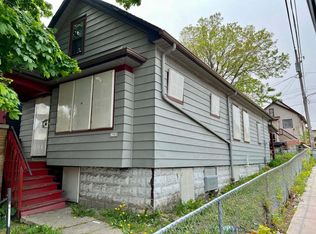 1903 S 5th Pl, Milwaukee, WI 53204
