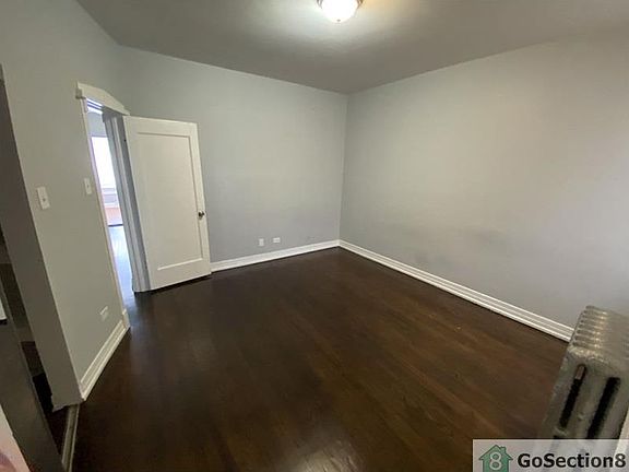 2nd image of 6226 S Eberhart Ave #2D