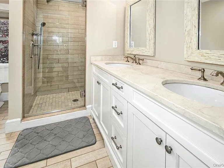 18 Elmwood Ave — Photo 21