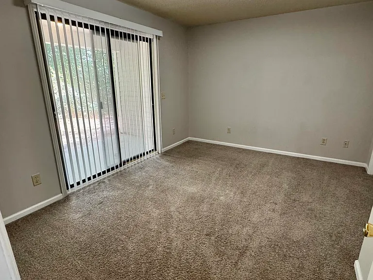 3400 Evans St #B — Photo 3